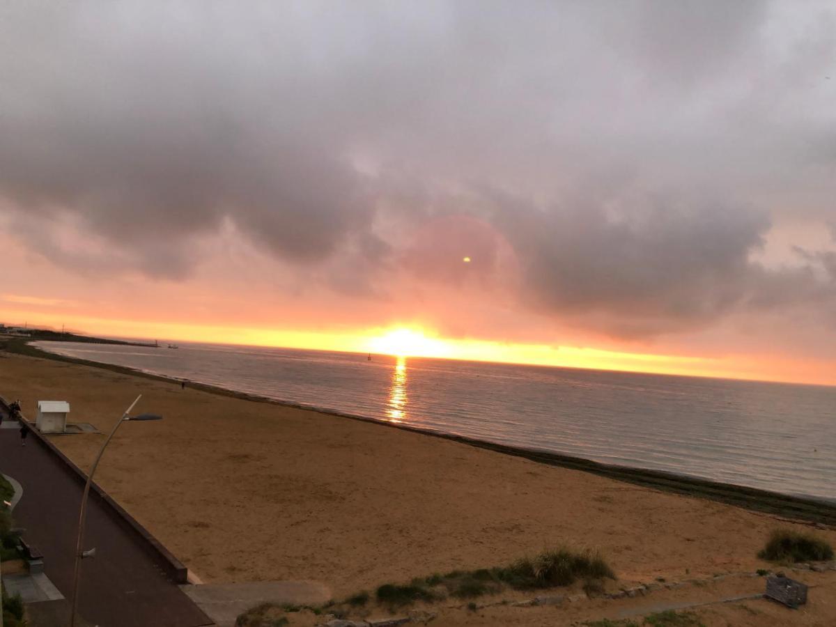 Apartamento La Mouette Courseulles-sur-Mer Exterior foto